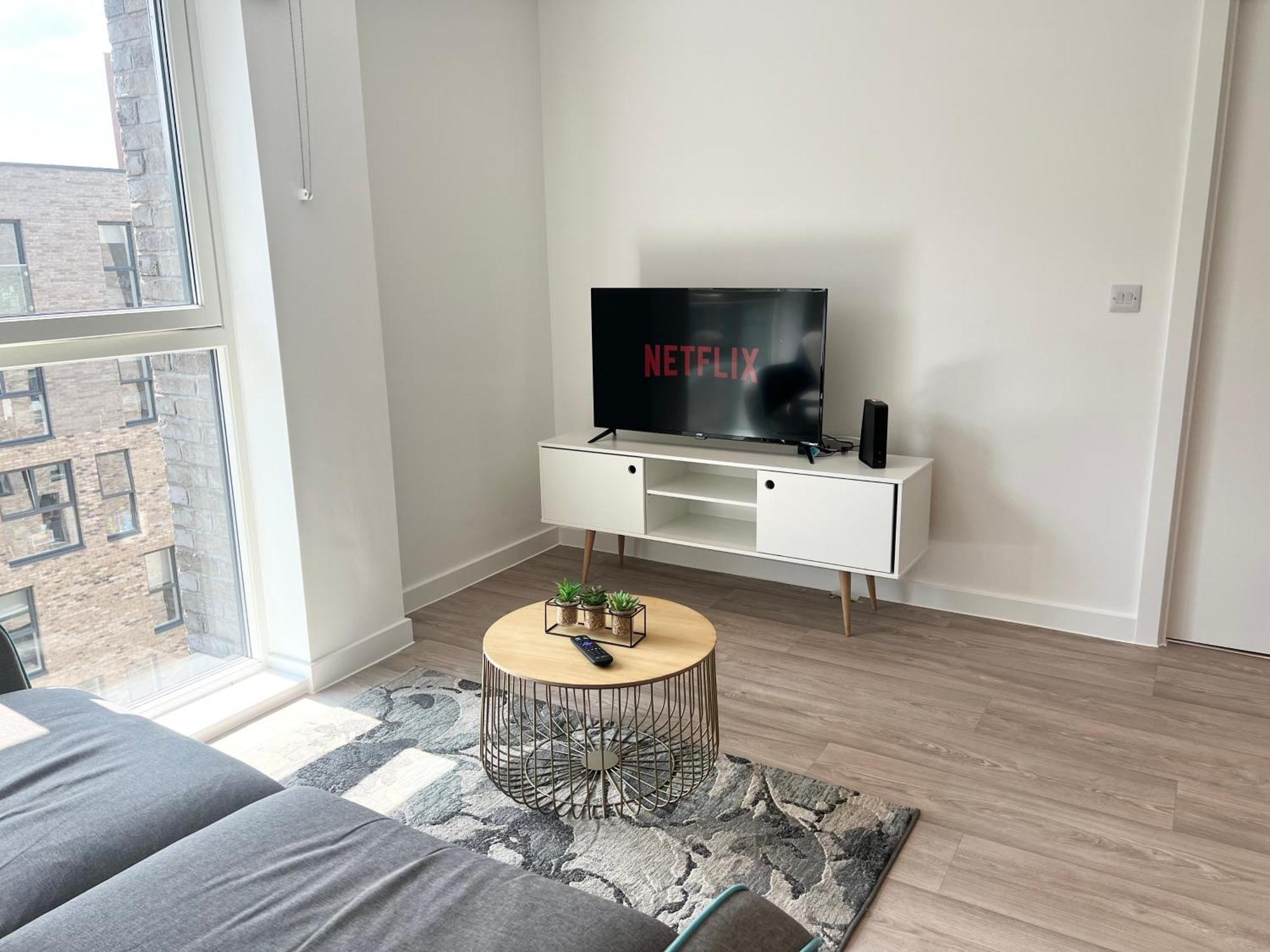 Lovely 2 Bedroom Apartment แมนเชสเตอร์ ภายนอก รูปภาพ