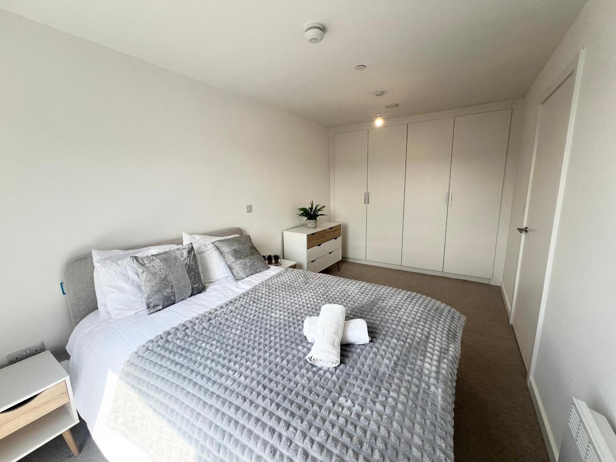 Lovely 2 Bedroom Apartment แมนเชสเตอร์ ภายนอก รูปภาพ